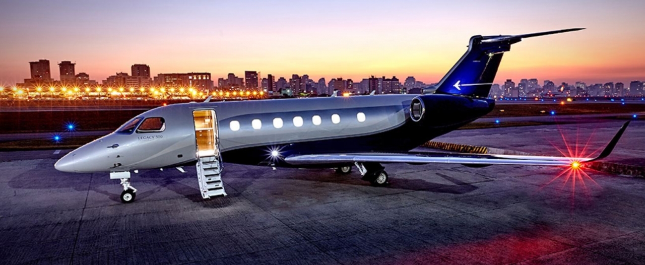 Embraer Legacy 500 super midsize jet interior