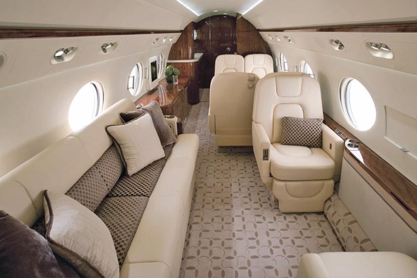 Gulfstream G350 heavy jet interior