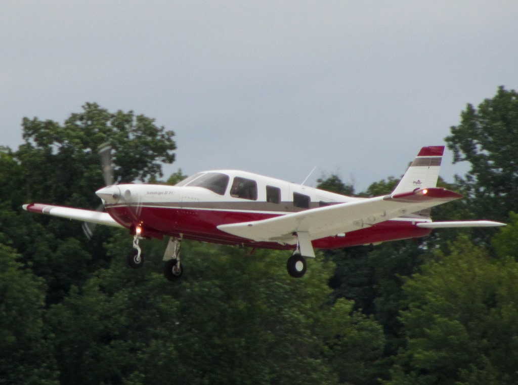 Piper Saratoga PA-32R
